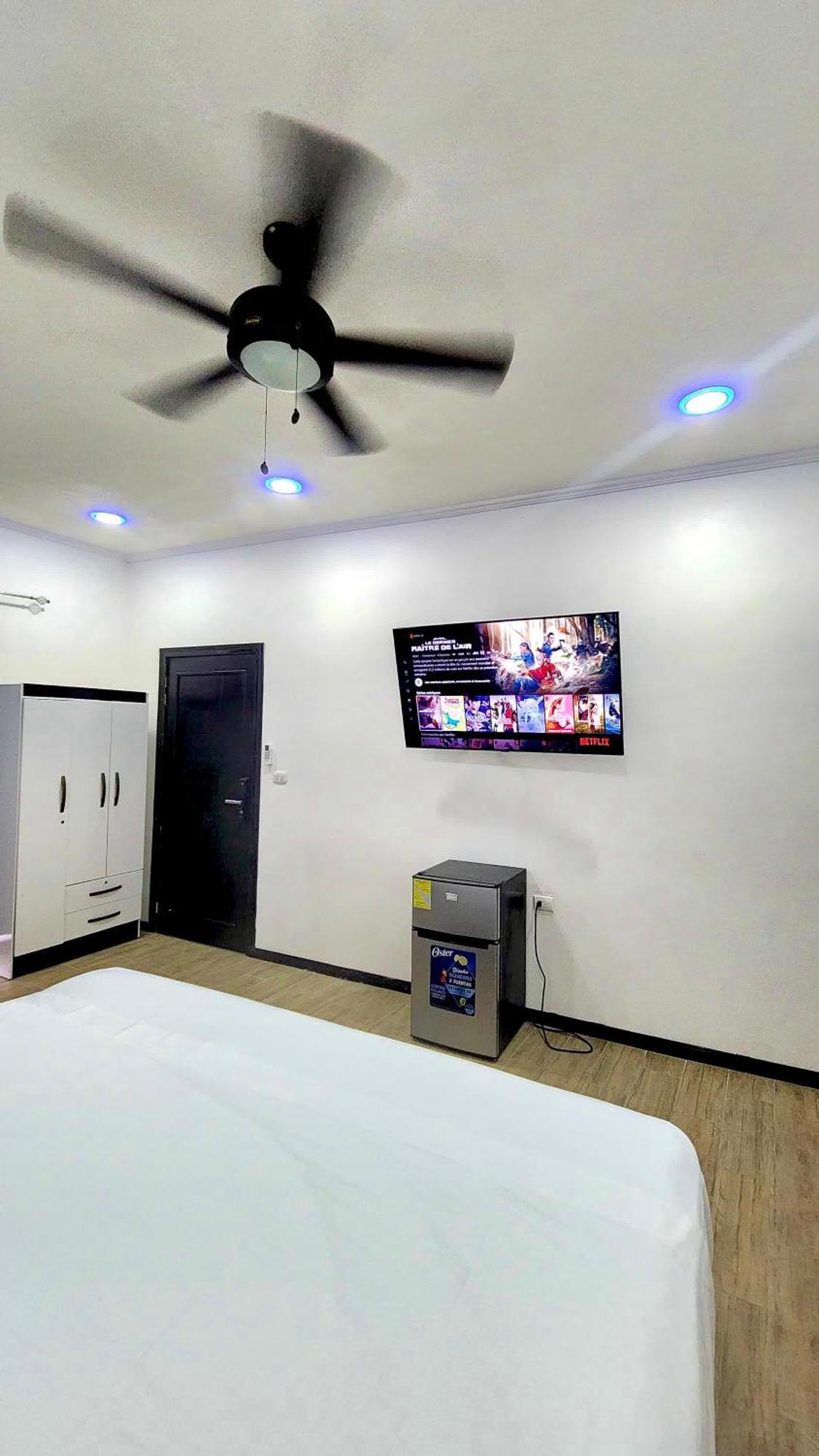 H Et L Apartment ตอร์ตูเกโร ภายนอก รูปภาพ