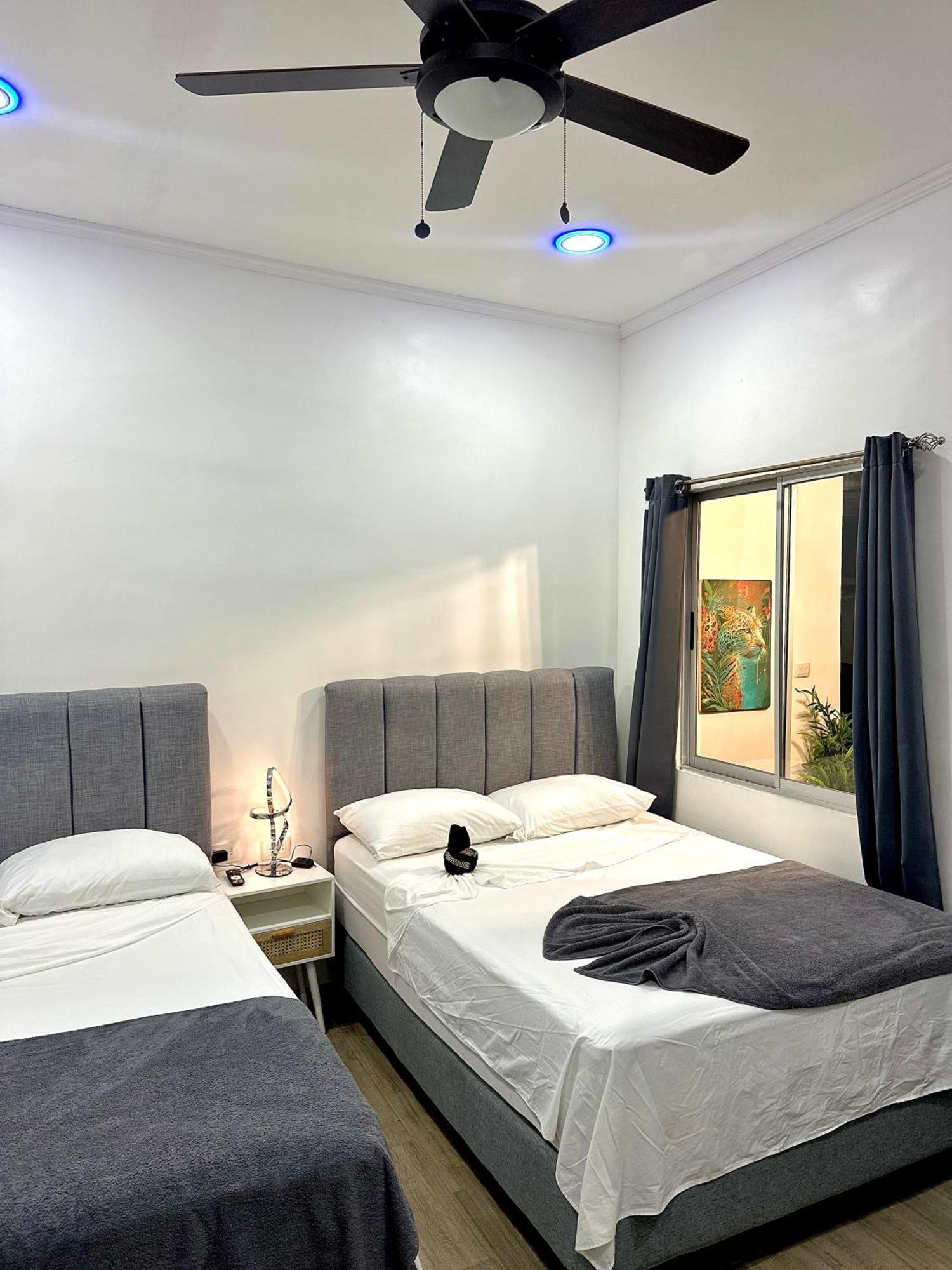 H Et L Apartment ตอร์ตูเกโร ภายนอก รูปภาพ